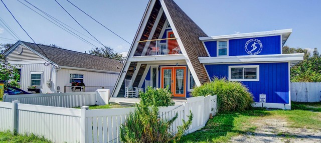 Iconic A-Frame - Beach Block Dewey! Sleeps up to16! Walk Everywhere! in Dewey Beach