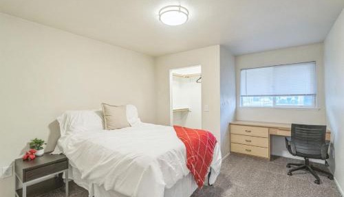 Kinsrow Spacious Apartment in Prime Location in Eugene