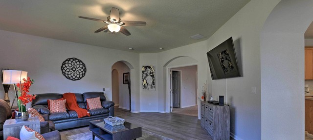 Kissimmee Villa w/ Private Pool ~ 13 Mi to Disney in Kissimmee