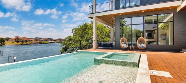 Lake LBJ Luxury Retreat-Pool,Hot Tub,Dock,Slide in Kingsland
