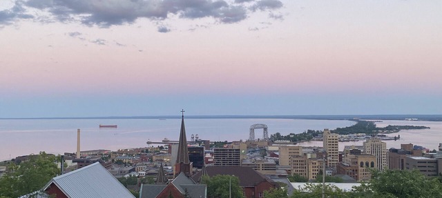 Lake Superior Panoramic View! Comfortable Spaces, Deck, Gourmet Kitchen & more! in Duluth