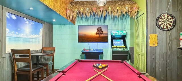 Luxury Villa Near Disney - Private Pool & Gameroom in Davenport