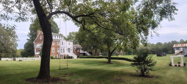 Marvelous 8-bedroom estate in charming Champlain, VA. Your Wedding Retreat! in Champlain