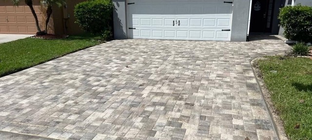 Modern Centrally Located Heated Pool Home- Near Disney in Clermont