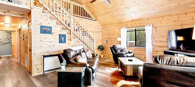 Modern & Private Cabin Retreat Near Sitgreaves National Forest! in Overgaard