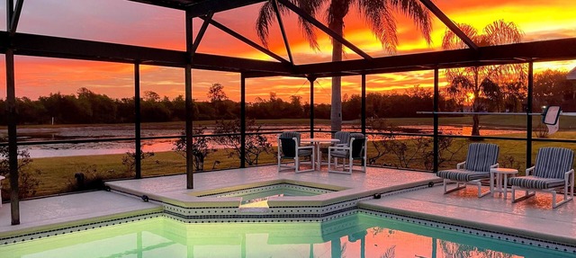Peaceful Lakeside Pool Villa w/Star Wars Games Room Near Disney in Clermont