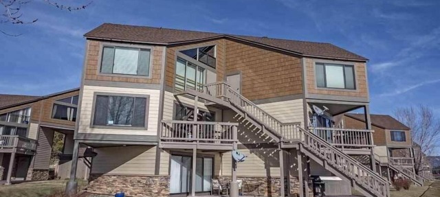 Pet Friendly Tahoe Keys Condo Walking Distance to the Lake -Monthly Stays in South Lake Tahoe