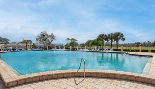 Pool Access + Course View: Golf Getaway in Sebring in Sebring