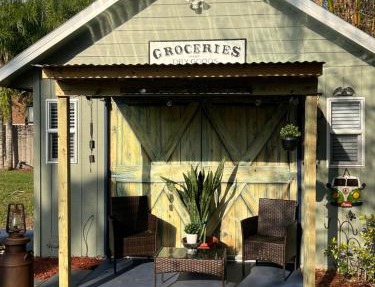 Private Cottage Oasis Self Check In Near Theme Parks, Lake Nona & Orlando in Saint Cloud