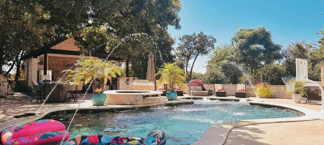 Private Georgetown Estate-Pool, Sport Court & Luxury Amenities in Georgetown