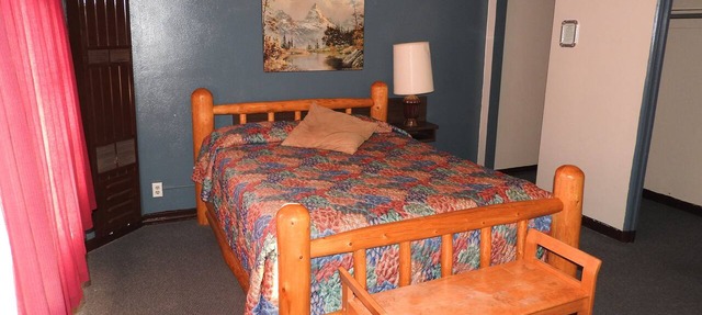 Rainbow Motel in Thermopolis