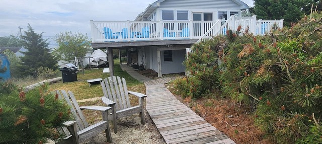 Relax big in a small beach town! in Milford