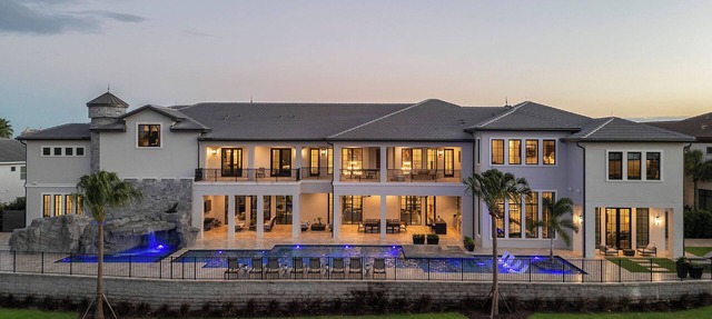Reunion Castle | 15BR Luxe Castle w/Private Pool, Gym, Arcade, and Theater Near Orlando Theme Parks in Kissimmee