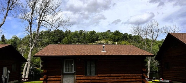 Riverfront Cabin #4. in Crystal Falls