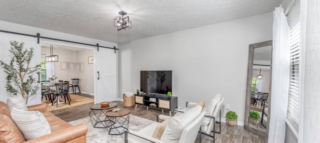 Roadmap Lodging: Luxe Retreat at Janel in Indianapolis