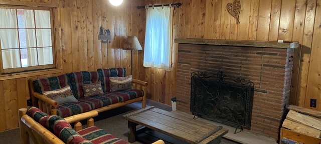 Rustic cabin in Lyons