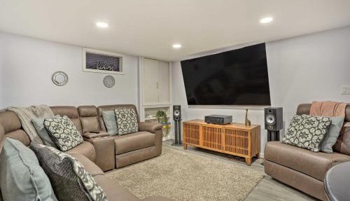 Saddle Brook Studio with Patio - Near NYC! in Saddle Brook