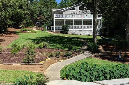 Serene Lake House on Lake Oconee in Eatonton