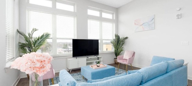 Spacious 2BR Broadripple Village in Indianapolis
