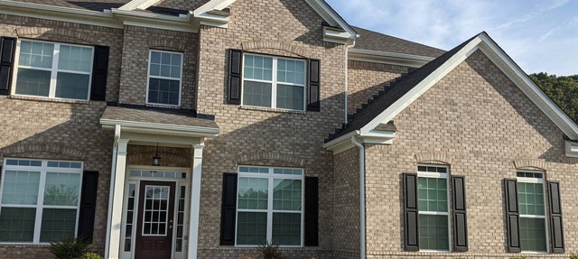 Spacious 5BR 4BA Retreat: The Best Kept Secret in Covington in Covington