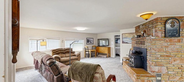 Spacious & comfortable home close to the Habor Sand Dunes beaches & parks in Reedsport