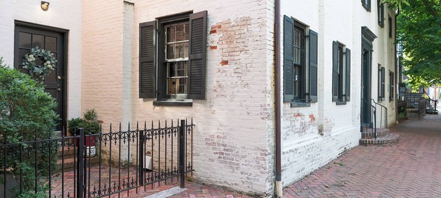 Spacious Converted Carriage House in Historic District near USNA in Annapolis