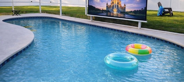 Star Wars Arcade Theater & Private Pool Villa | 3 Kings | Near Disney in Clermont