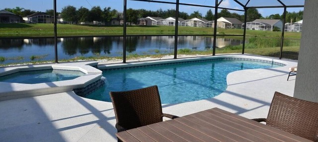 Stunning 4Br Villa, South Facing Pool, Lake View And Game Room In Disney Area. in Clermont