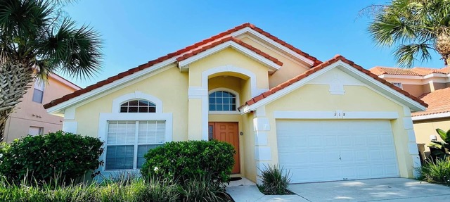 Stunning South facing vacation home w/pool & spa! in Davenport