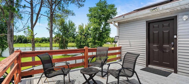 Stylish Loft Retreat, Near Disney, Sleeps 6 in Kissimmee