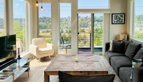 Sunset views with private terrace on Queen Anne in Seattle