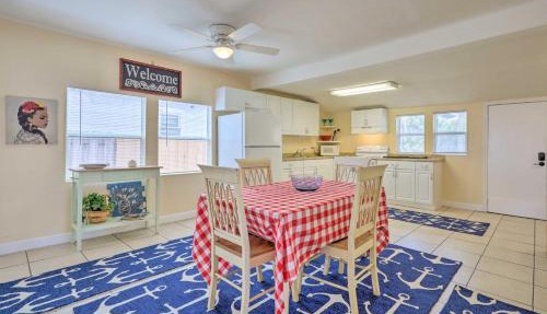 Surfside Oceanfront Cottage w/Beach Access! in St. Augustine