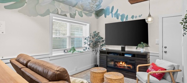 Take your getaway at this magical oasis, central to "everything" in Gordonville