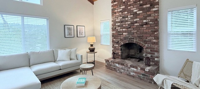 The Coastal Hideaway - Charming Upgraded Home in Scenic Cambria in Cambria