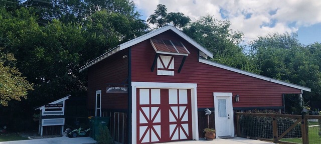 The little red barn in the city in Boerne