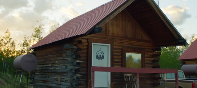 The Wolf Waystation — Rustic Cabin with Sauna in Delta Junction