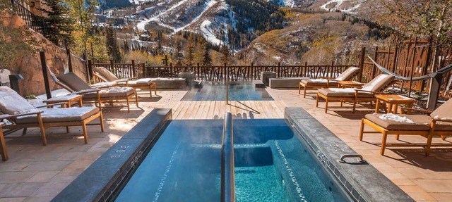 Top 5% Deer Valley Ski-In/Out. Spa Pool + Views. Gym, Ski Valet. in Park City