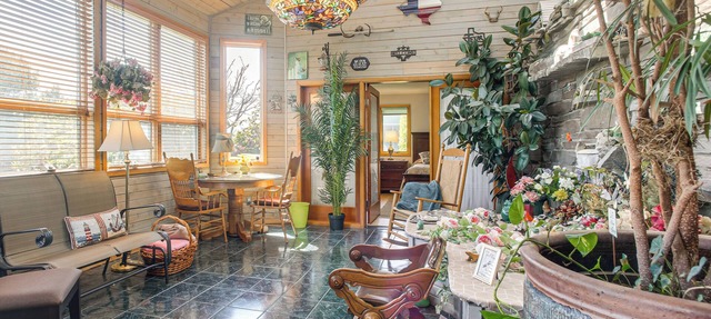 Unique Home w/Beautiful Mtn Views! in Sequim