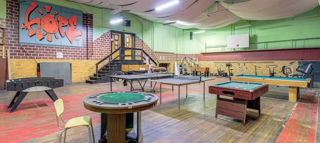 Warrior Trail Access! Converted Schoolhouse Suite in Gary