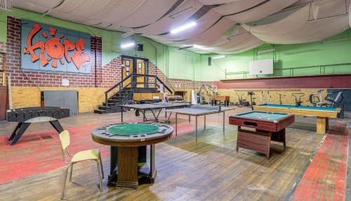 Warrior Trail Access! Converted Schoolhouse Suite in Gary