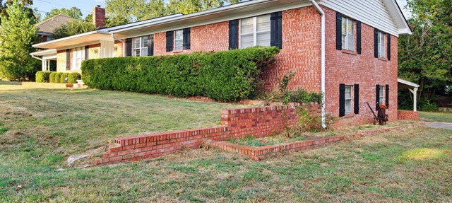 WINTERSMITH RETREAT - A spacious 4-bedroom home 2 blocks from Wintersmith Park in Ada