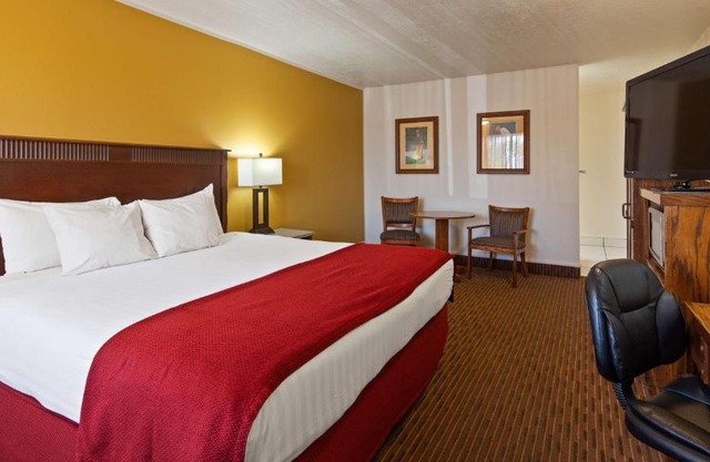 Paradise Inn Resort 
