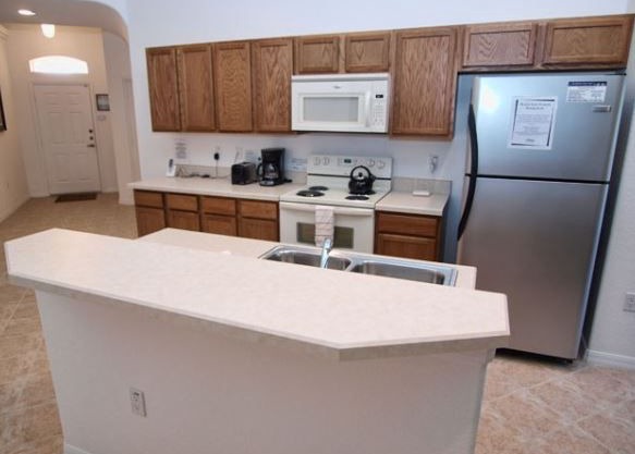 Stunning Luxury Family Villa in Vizcay, Davenport 4BR / 3.5BA in Davenport