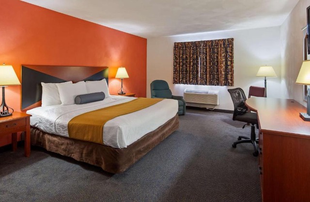 Surestay Hotel 