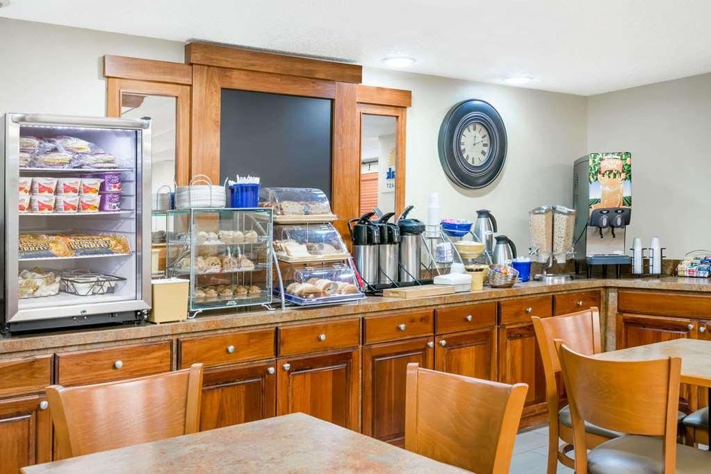 Photo of Livingroom in Milford