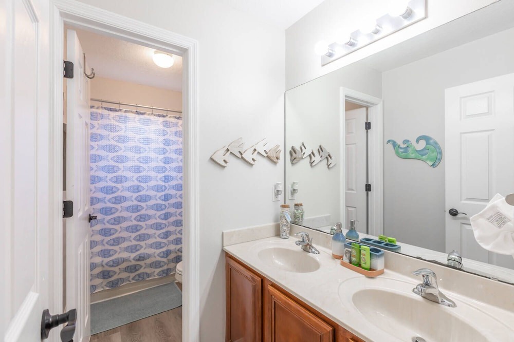 Photo of Bathroom in Poinciana
