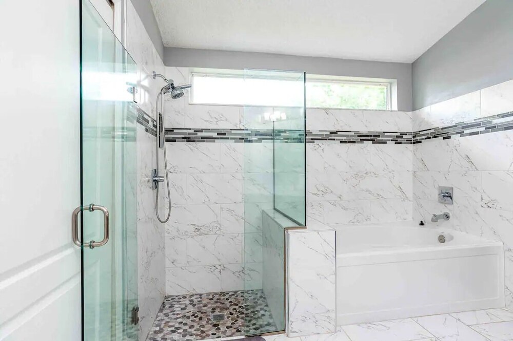 Photo of Bathroom in Fairvilla
