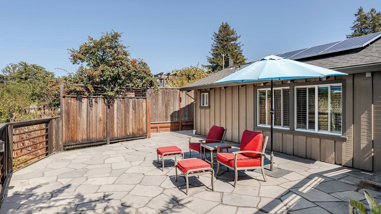 Photo of Patio Balcony in Bananna Belt