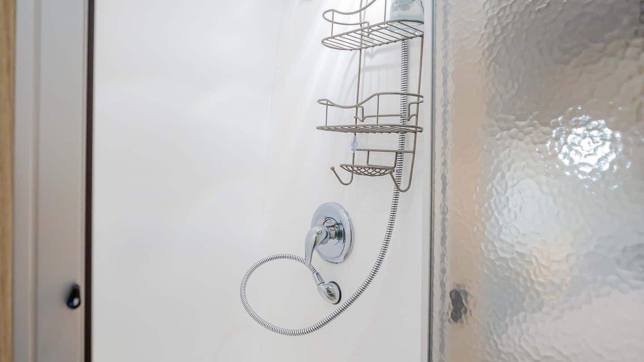 Photo of Bathroom in Winter Garden