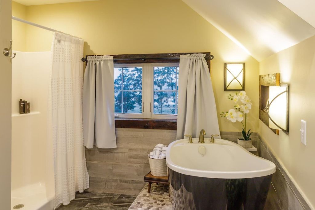 Photo of Bathroom in Newmanstown